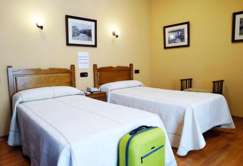 חדר סופריור, Palacio Antigua Audiencia