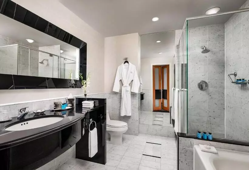 اتاق لوکس با تخت بزرگ, Sofitel Montreal Golden Mile