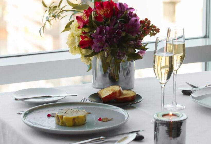 프레스티지 스위트, Sofitel Montreal Golden Mile