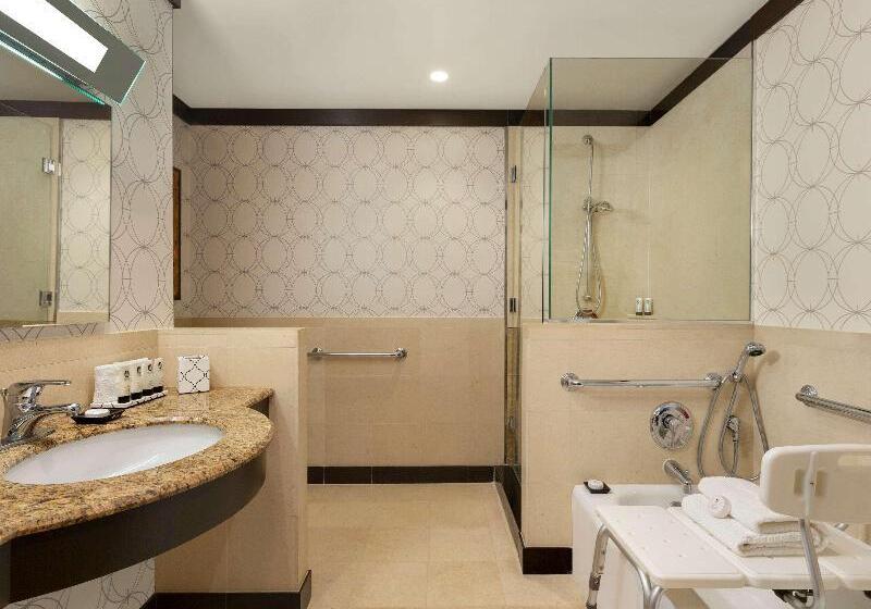 디럭스 룸 킹사이즈 침대, Sofitel Philadelphia At Rittenhouse Square