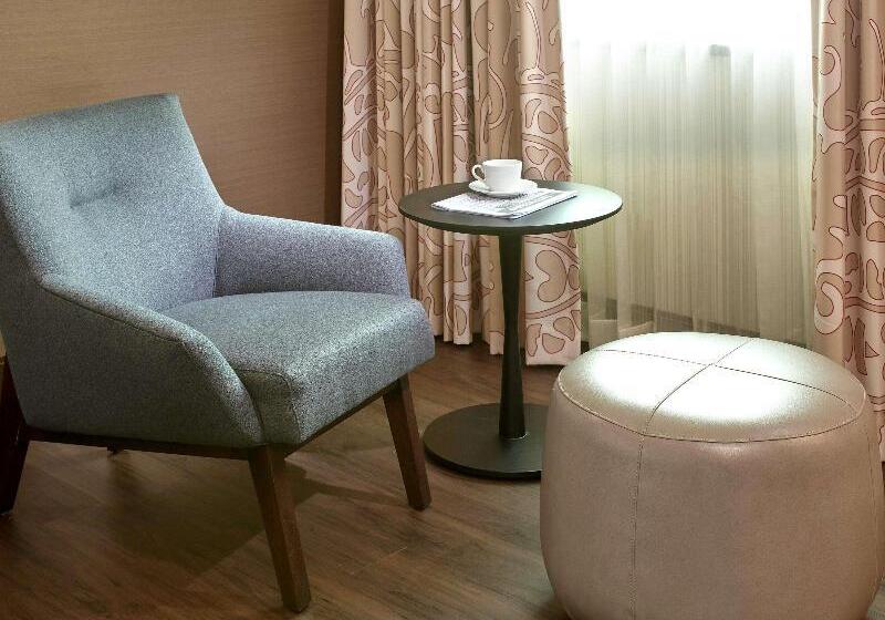 디럭스 룸 킹사이즈 침대, Sofitel Philadelphia At Rittenhouse Square