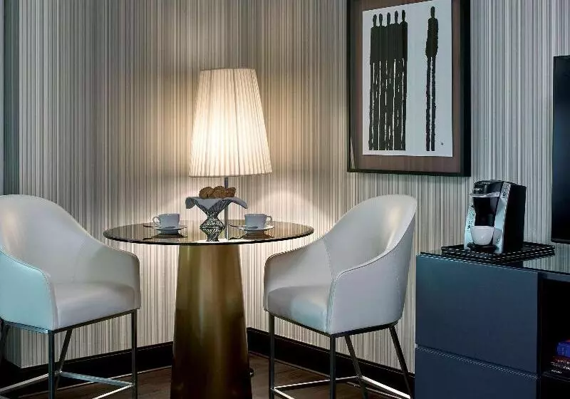 اتاق سوپریور با تخت بزرگ, Sofitel Philadelphia At Rittenhouse Square