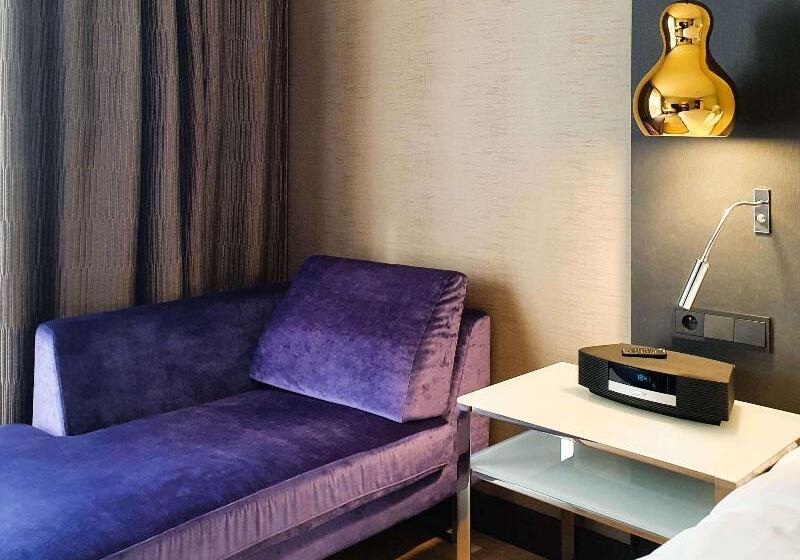 キングサイズベッドのスーペリアルーム, Sofitel Warsaw Victoria