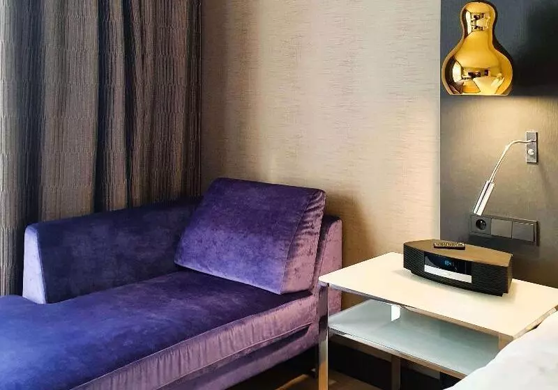 اتاق سوپریور با تخت بزرگ, Sofitel Warsaw Victoria