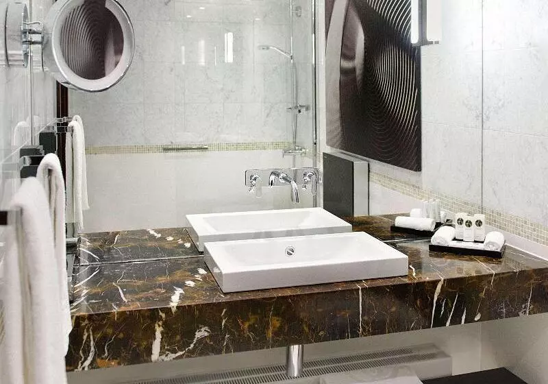 اتاق سوپریور با تخت بزرگ, Sofitel Warsaw Victoria