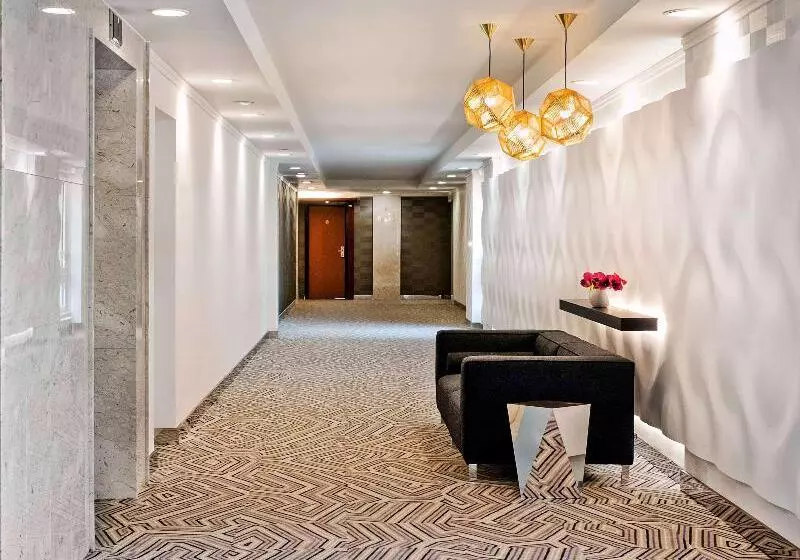 اتاق کلاسیک با تخت دونفره, Sofitel Warsaw Victoria