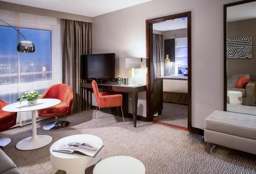 キングサイズベッドのジュニアスイート, Sofitel Warsaw Victoria