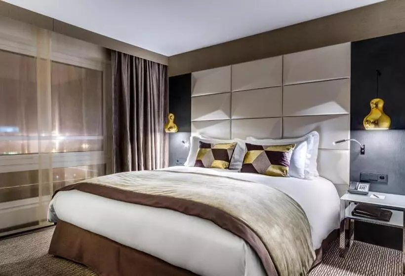 سوئیت جونیور با تخت بزرگ, Sofitel Warsaw Victoria