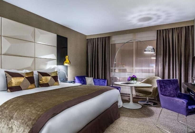 带大床的高级房间, Sofitel Warsaw Victoria