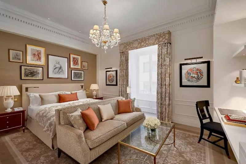 Junior Suite, The St. Regis Rome