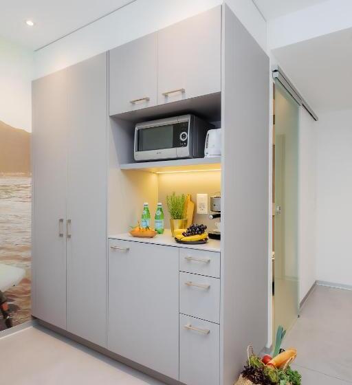 Standard studio with lake view, VISIONAPARTMENTS Hôtel de Famille