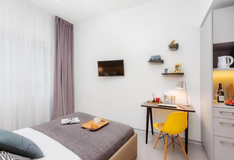 バルコニー付きスタンダードステューディオ, VISIONAPARTMENTS Hôtel de Famille