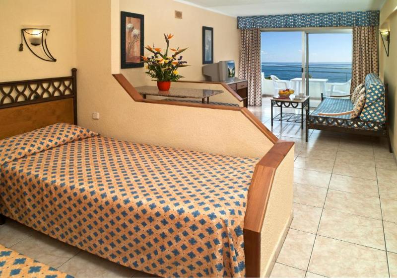 شقة غرفة واحدة, Hovima Santa Maria