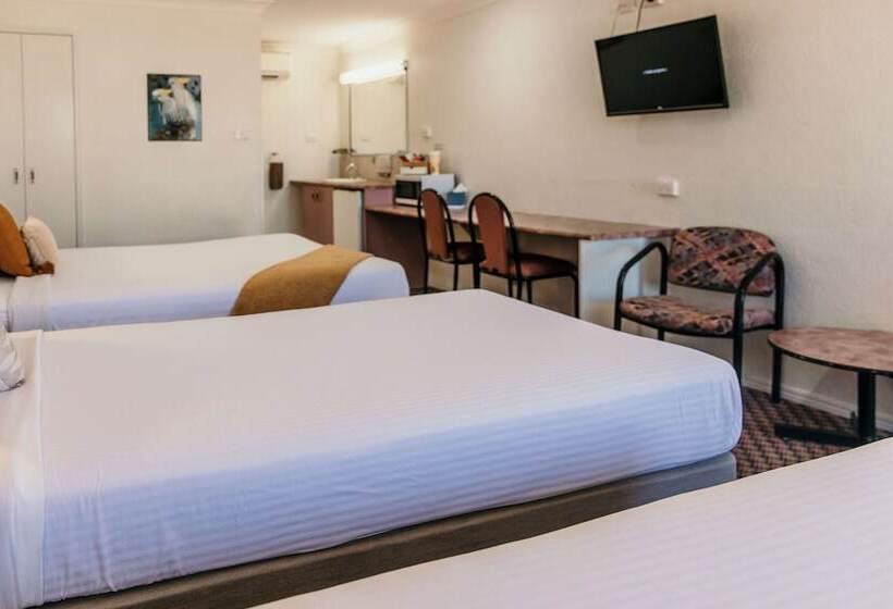 اتاق خانوادگی, Outback Motel Mt Isa