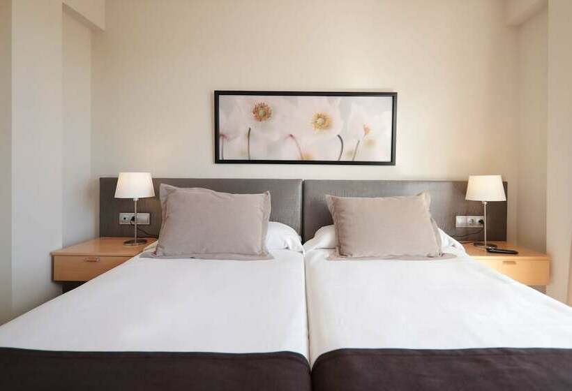 اتاق استاندارد با بالکن, Zurbarán Palma