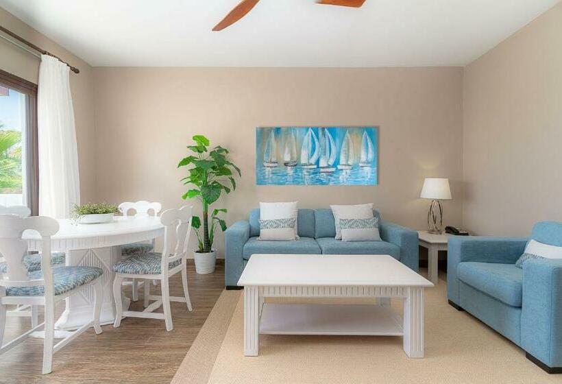 Люкс Премиум Вид на Бассейн, Vitalclass Lanzarote Resort