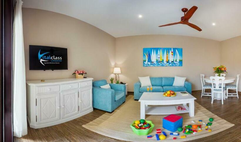 סוויטת פרמיום עם נוף לבריכה, Vitalclass Lanzarote Resort