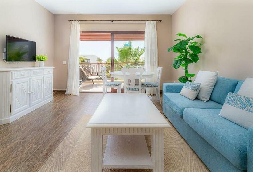 Люкс Премиум Вид на Бассейн, Vitalclass Lanzarote Resort