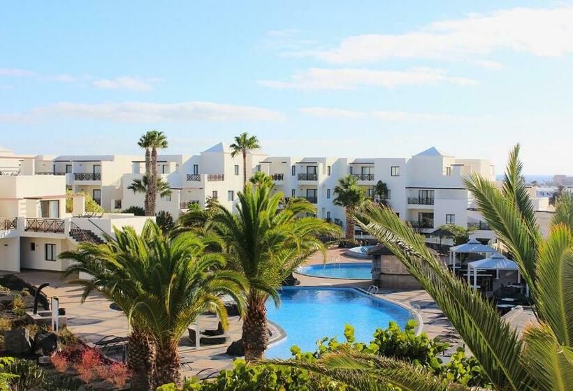 סוויטת פרמיום עם נוף לבריכה, Vitalclass Lanzarote Resort