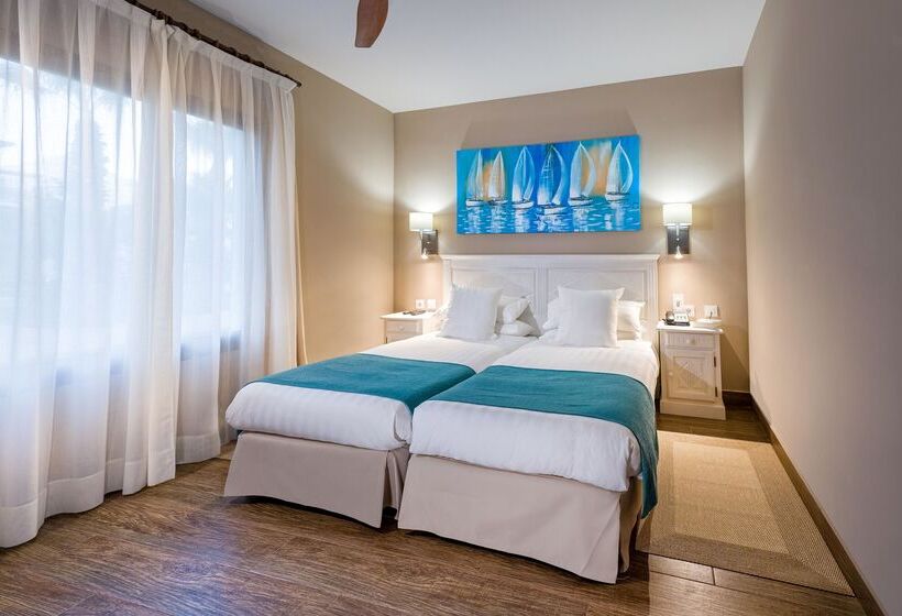Люкс Премиум Вид на Бассейн, Vitalclass Lanzarote Resort