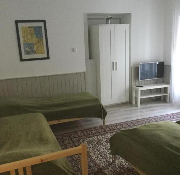 Четырехместный Номер Стандарт, Avas Apartman