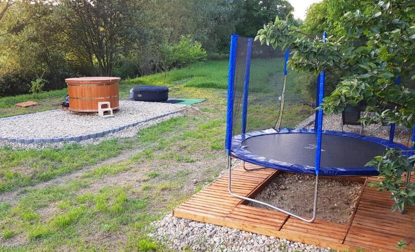 Дом 1 Спальня, Farkaskő Vendégház