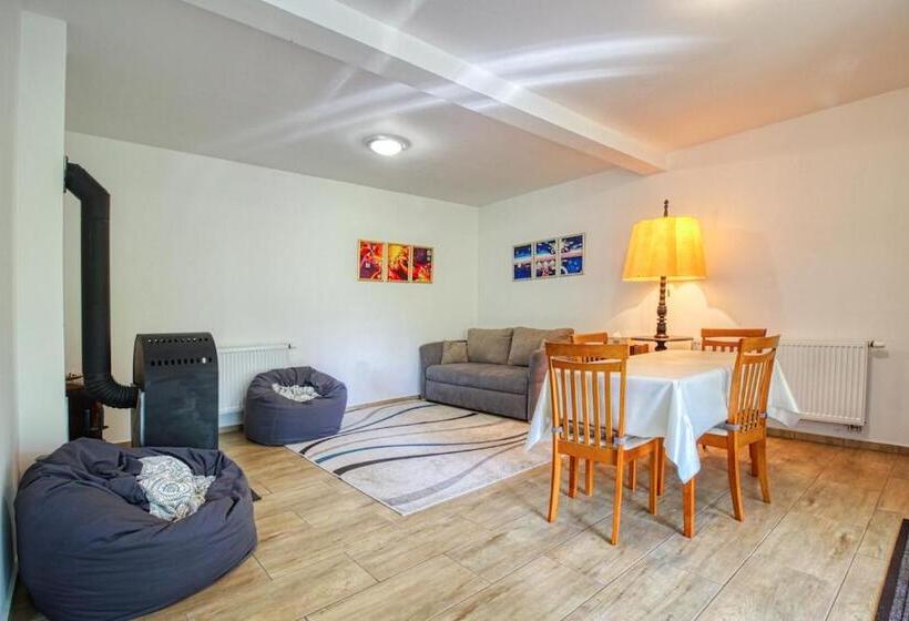 Дом 1 Спальня, Farkaskő Vendégház