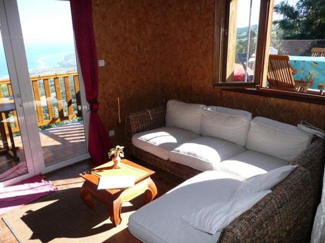 بانگلوی استاندارد, La Kaz Ouale