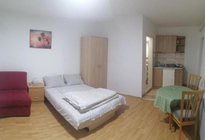 اتاق استاندارد اینتریور, Apartmani Milivojevic