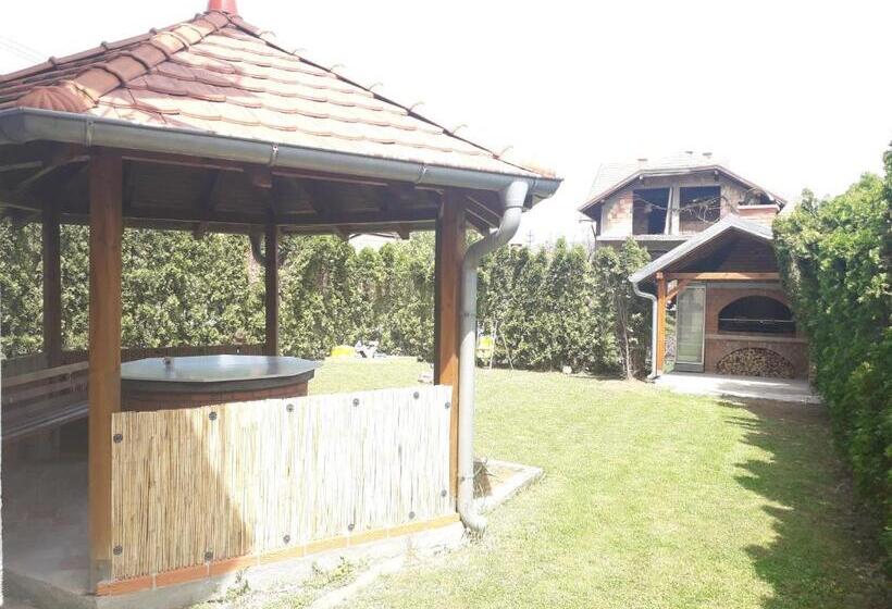 اتاق استاندارد اینتریور, Apartmani Milivojevic