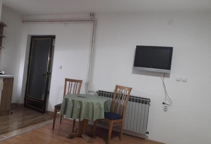 اتاق استاندارد اینتریور, Apartmani Milivojevic