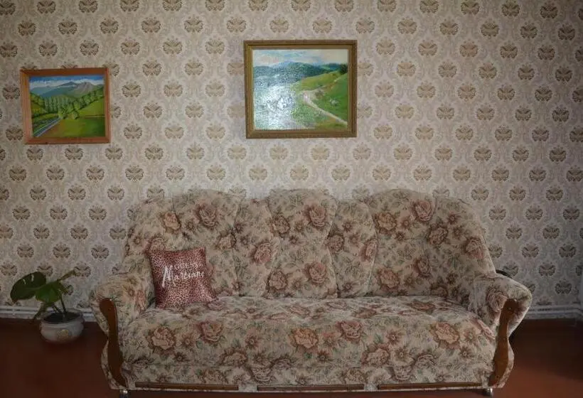 خانه 1 خوابه, Sweet Home