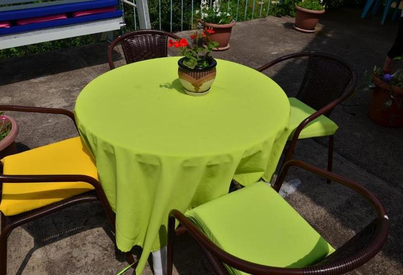 침실 1개 디럭스 아파트, Sweet Home