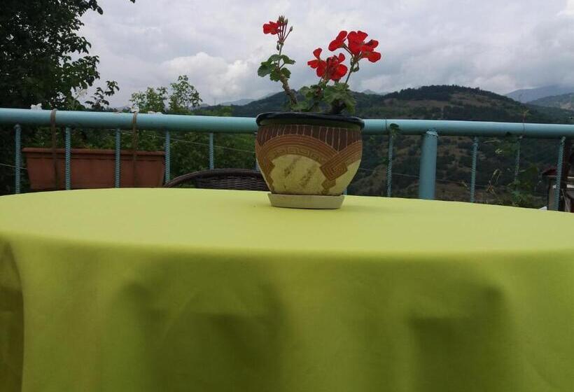 침실 1개 주택, Sweet Home