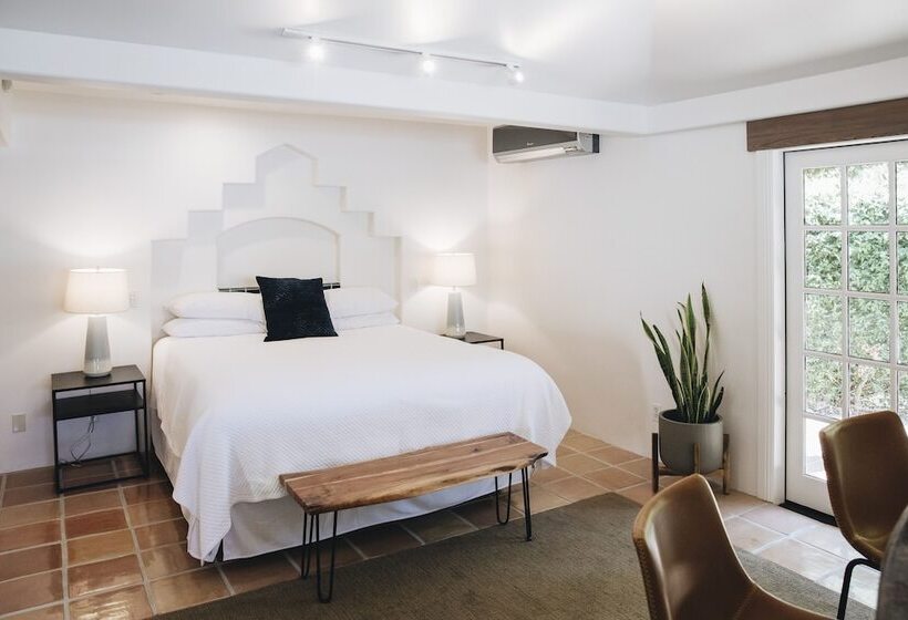 Номер Стандарт, Cottage Inn & Spa