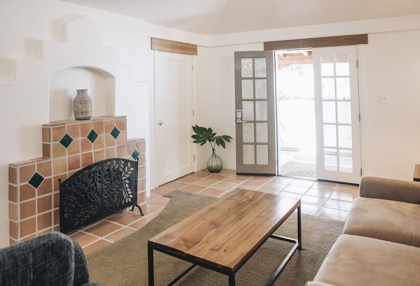 Номер Стандарт, Cottage Inn & Spa