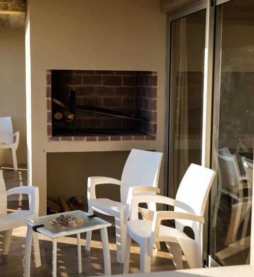 آپارتمان سوپریور 1 خوابه, Cara Colomba