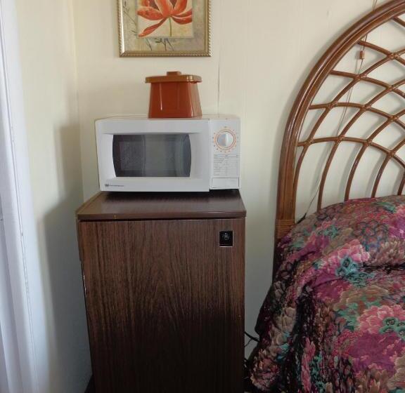 Standard Single Room Single Bed, Fountain Motel