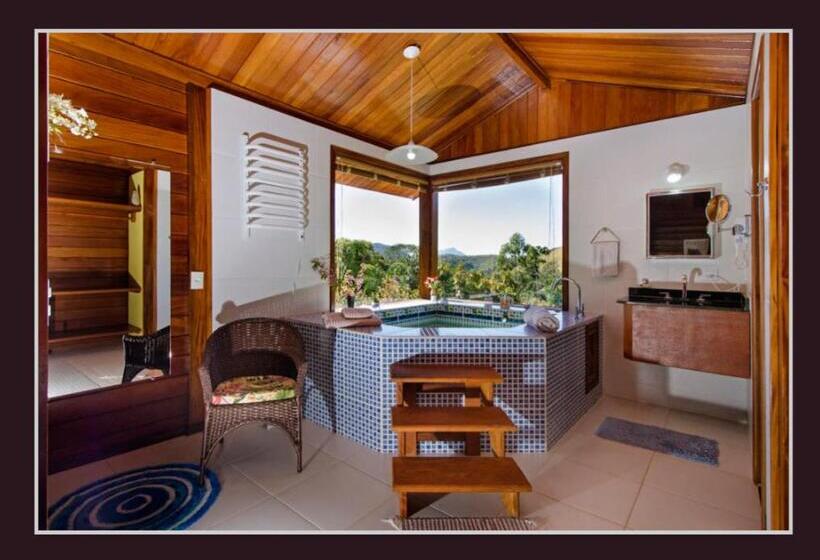 חדר דלוקס עם מרפסת, Chalés Nó Da Madeira