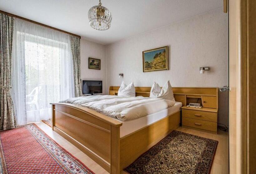 Standard-huone Vuoristonäkymä, Gästehaus Christa Mauerer