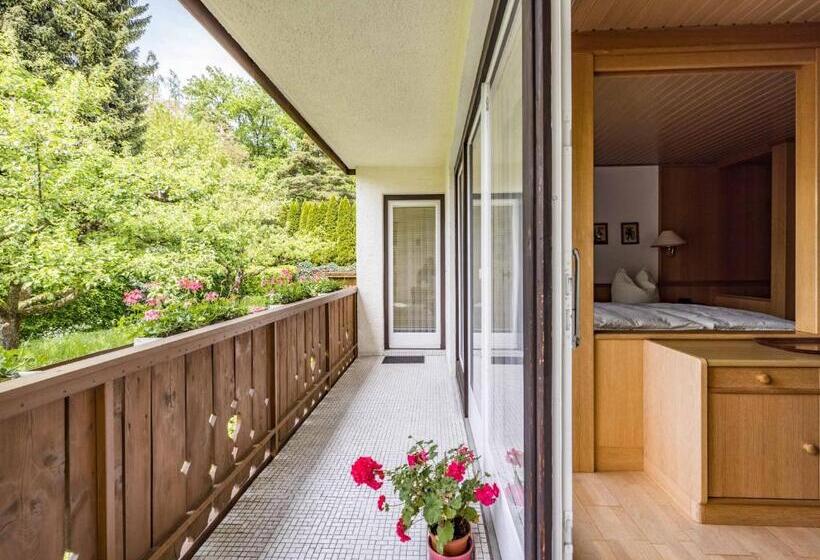 Huoneisto 1 Makuuhuone Terassi, Gästehaus Christa Mauerer