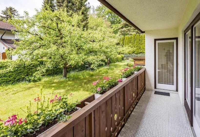 Huoneisto 1 Makuuhuone Terassi, Gästehaus Christa Mauerer