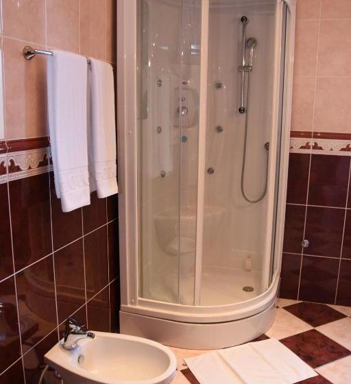 Suite with lake view, Guest House Vila Lujza