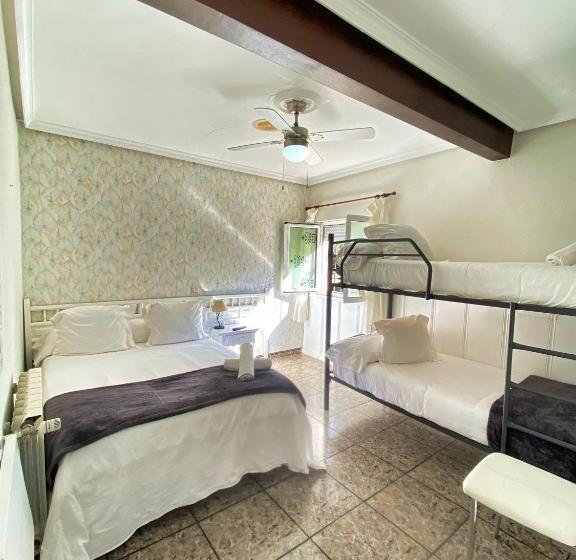 四人标准间, Hospedaje Javier   Alojateisla