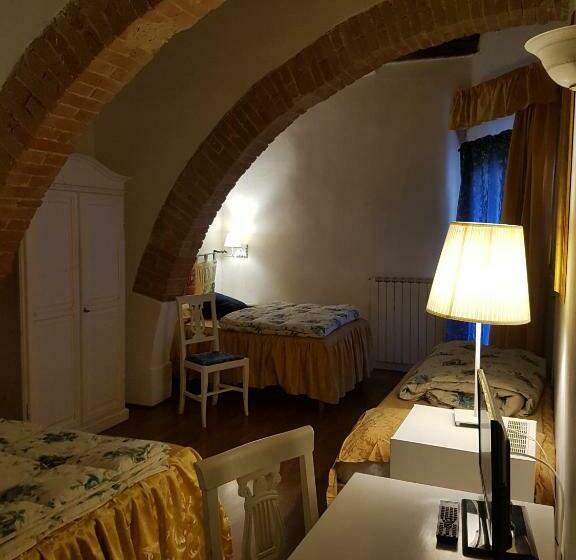 اتاق استاندارد سه نفره, B&b Relais Il Casato