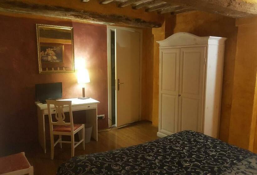 اتاق استاندارد سه نفره, B&b Relais Il Casato