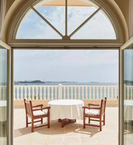 Deluxe Room View Sea with Balcony
