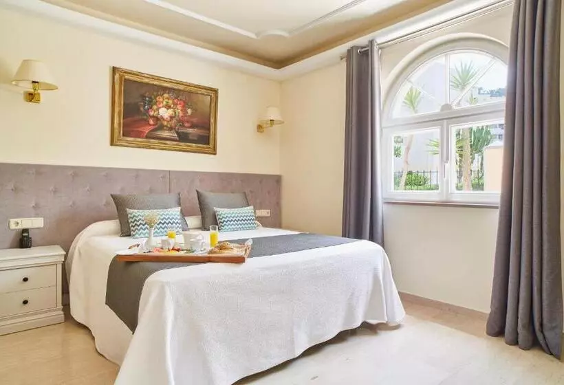 プレミアムファミリールーム, Grand Hotel Palladium Santa Eulalia Del Río