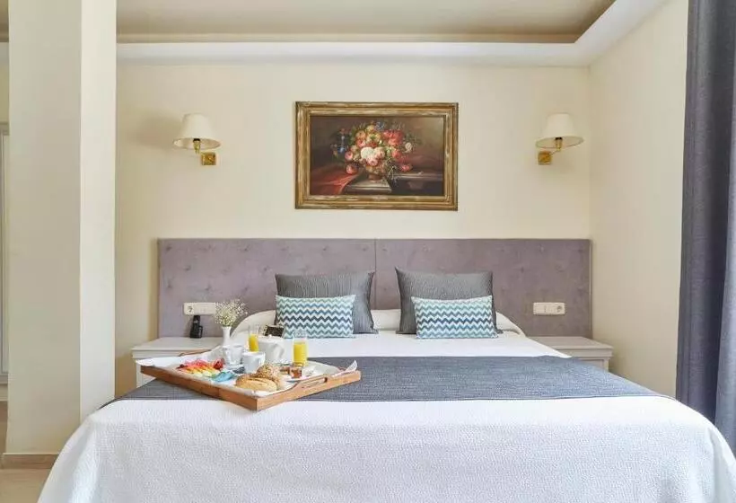 プレミアムファミリールーム, Grand Hotel Palladium Santa Eulalia Del Río