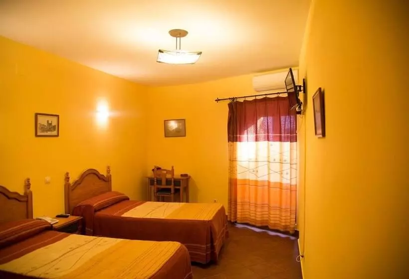 اتاق استاندارد, Hostal Hueso